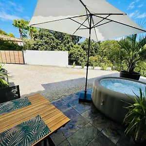 https://bandol-t2-neuf-climatis-en-bas-de-villa.fr-provencehotel.com